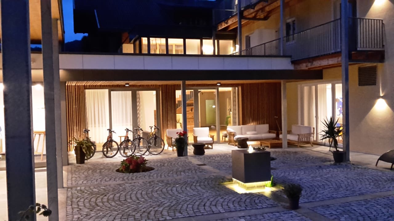 Außenansicht Hotel Stadler am Attersee