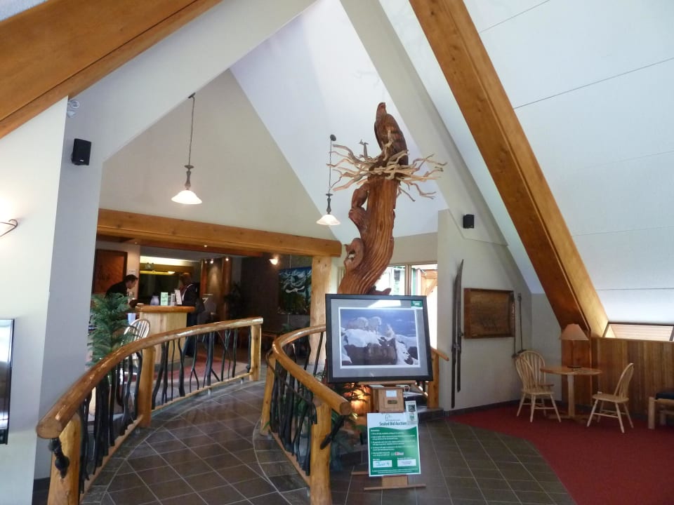 Eingangsbereich Haupthaus Hotel Manning Park Resort