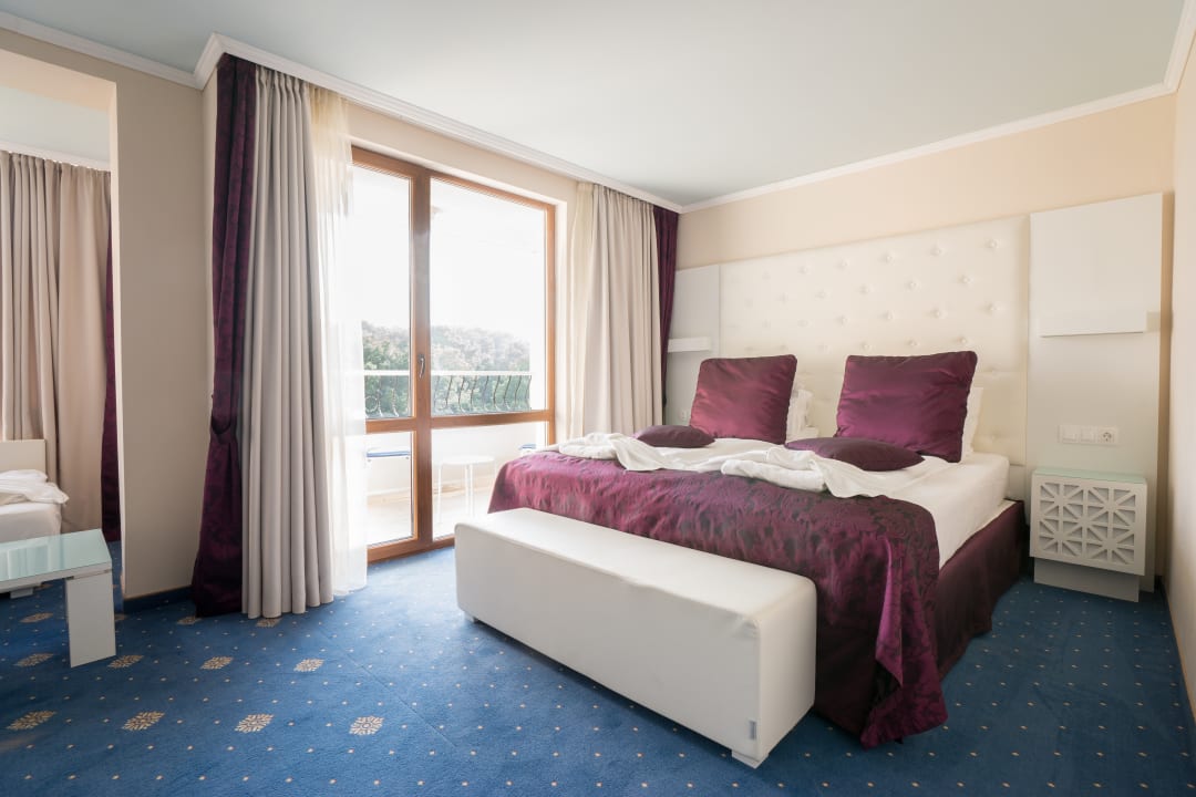Zimmer Perla Royal Hotel