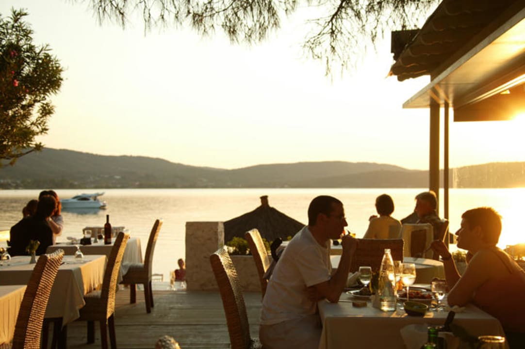 Restaurant Ekies All Senses Resort, a Member of Design Hotels