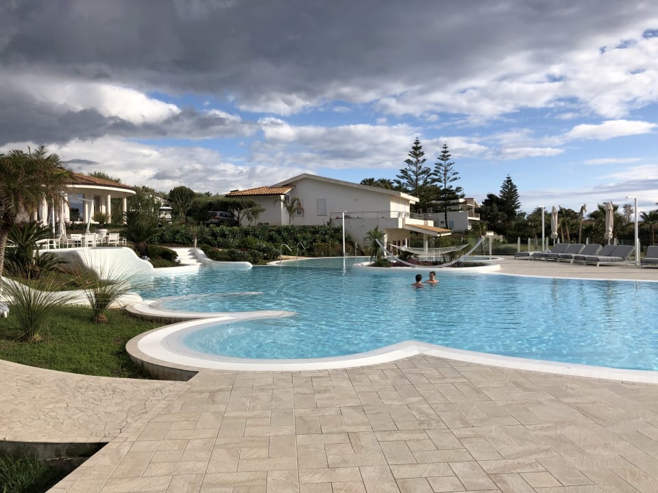 Pool Borgo Donna Canfora