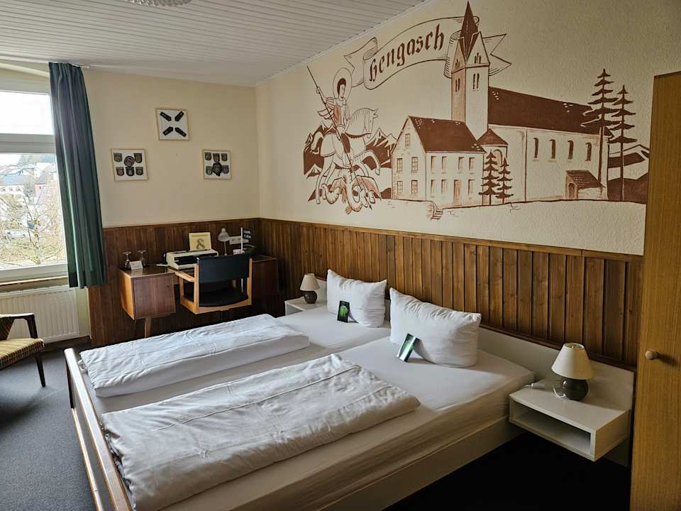 Zimmer EIFELkrimihotel