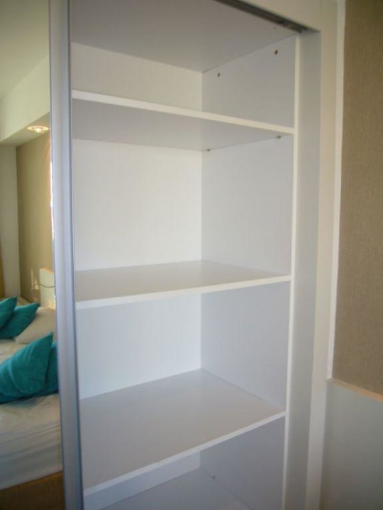 Schrank Sunis Evren Beach Resort Hotel & Spa