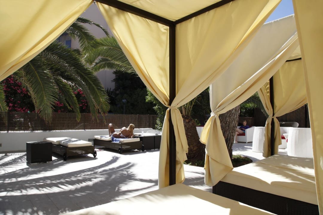 Chill Out azuLine Hoteles Mar Amantis & II