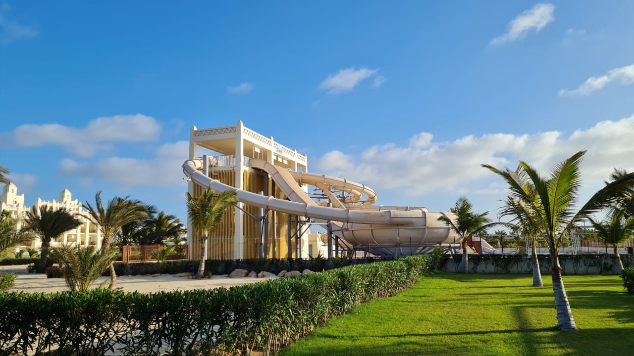 Pool Hotel Riu Karamboa