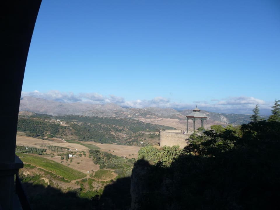 Ausblick vom Zimmerbalkon Hotel Parador de Ronda