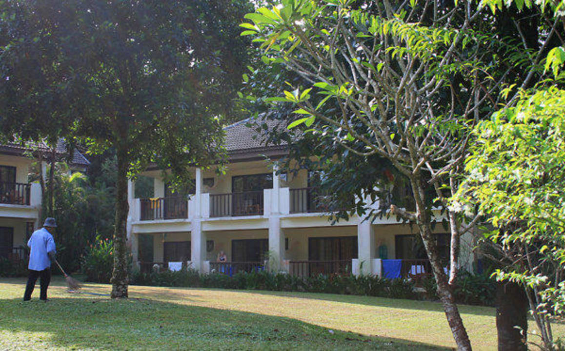 Hotelgebäude The Leaf on The Sands by Katathani
