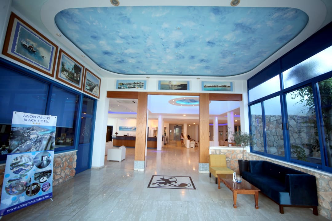 Lobby Anonymous Beach Hotel