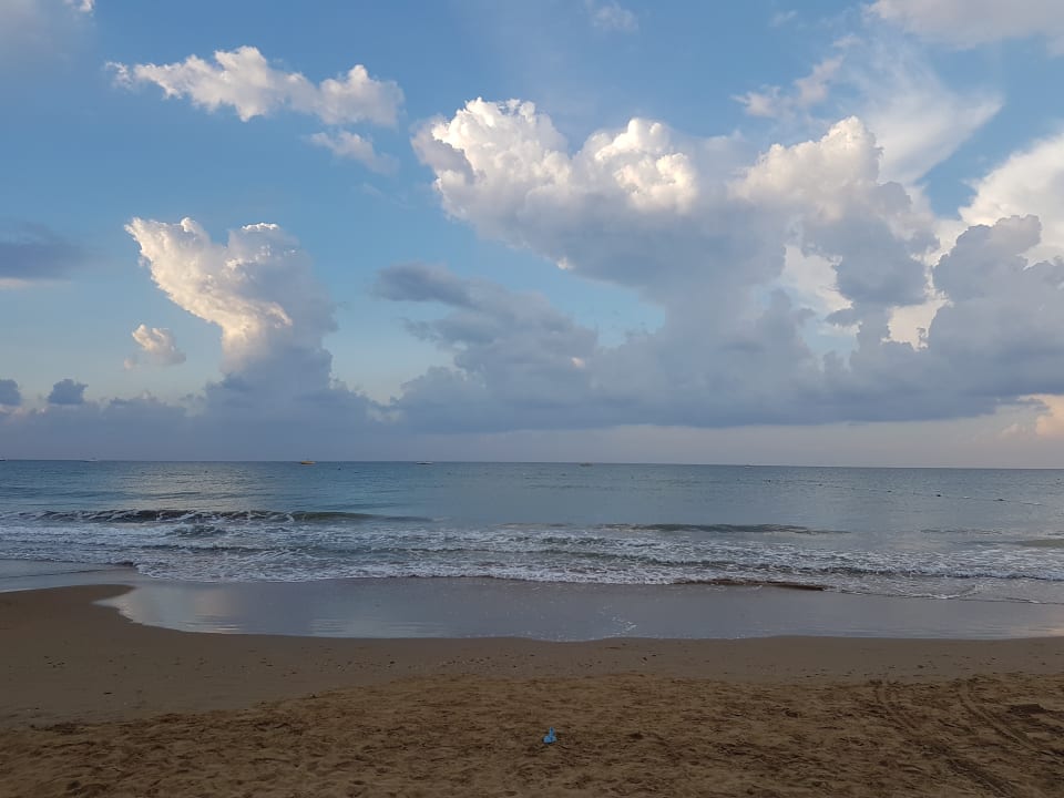 Strand Port Side Resort Hotel