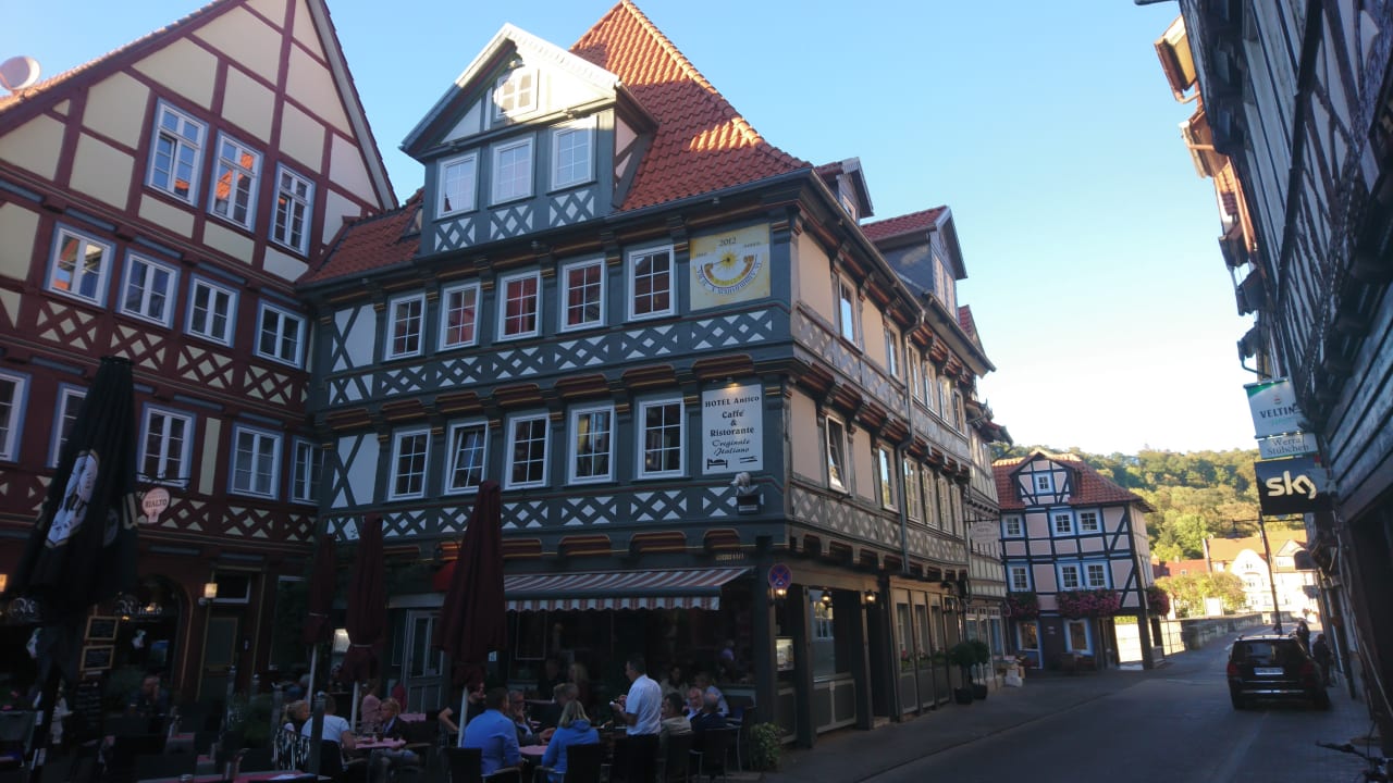 Außenansicht Fachwerk-Hotel Eisenbart