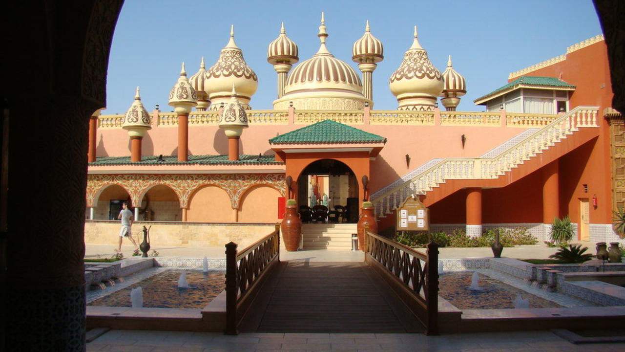 Утро Pickalbatros Alf Leila Wa Leila Resort - Neverland Hurghada