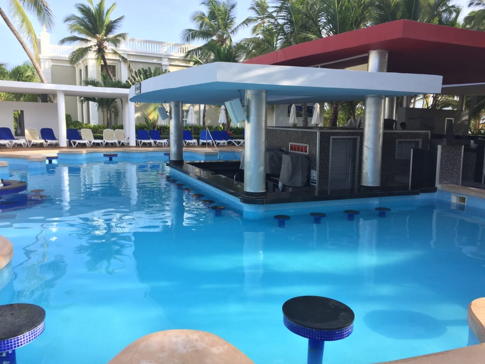 Pool Hotel Riu Palace Bavaro
