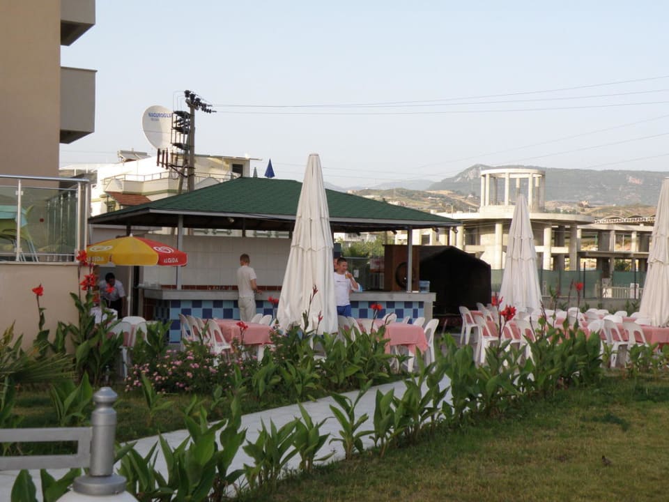 Bar przy basenie Miarosa Konaklı Garden