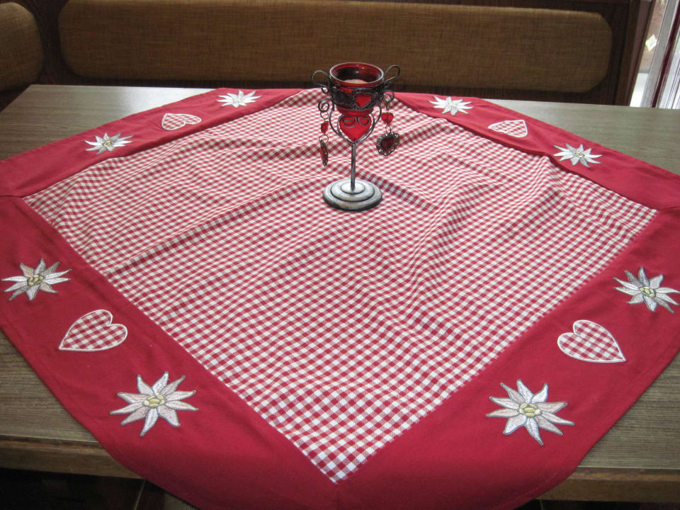 Im Eßzimmer Pension & Ferienwohnung Solaria