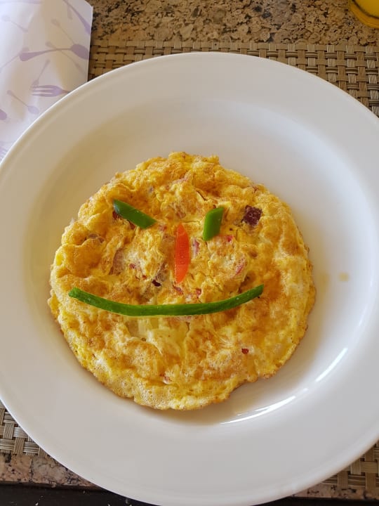 Herzhaft zubereitete Omelette JAZ Aquamarine Resort