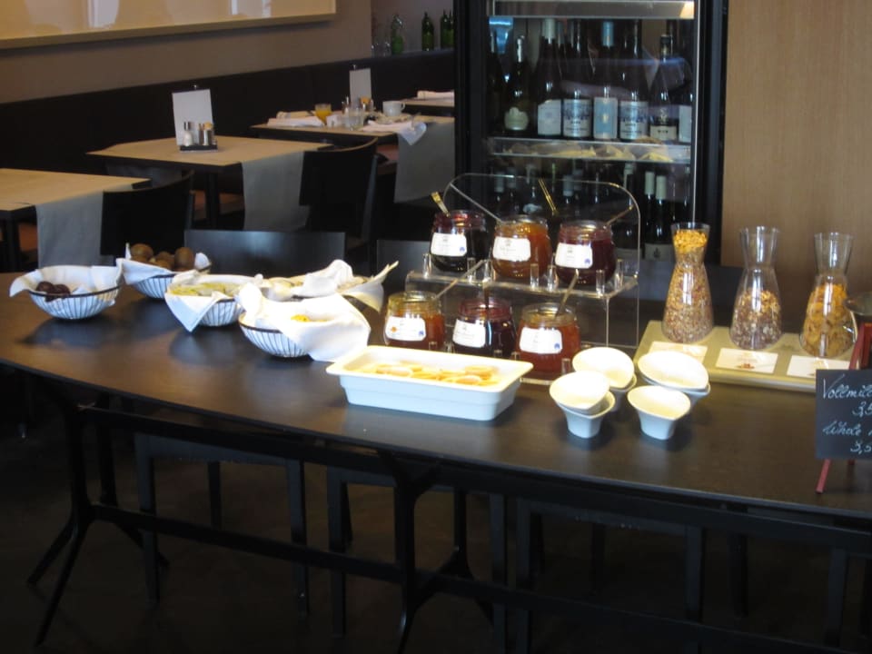 Impression Frühstücksbuffet Hotel Indigo Berlin - Ku'damm