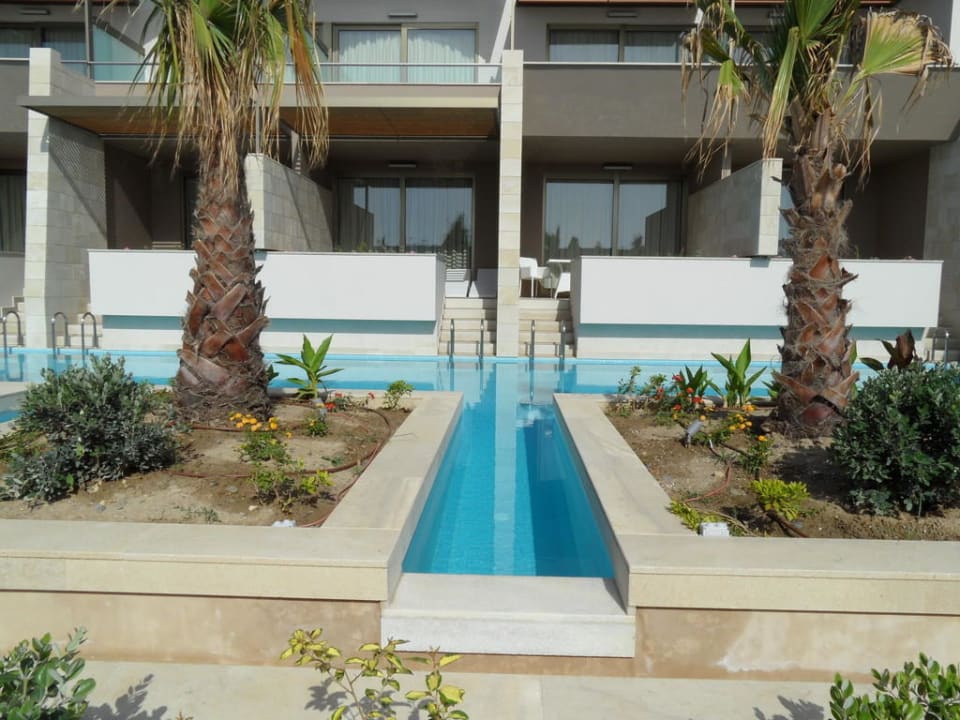 Pool für mehrere Zimmer Avra Imperial Hotel