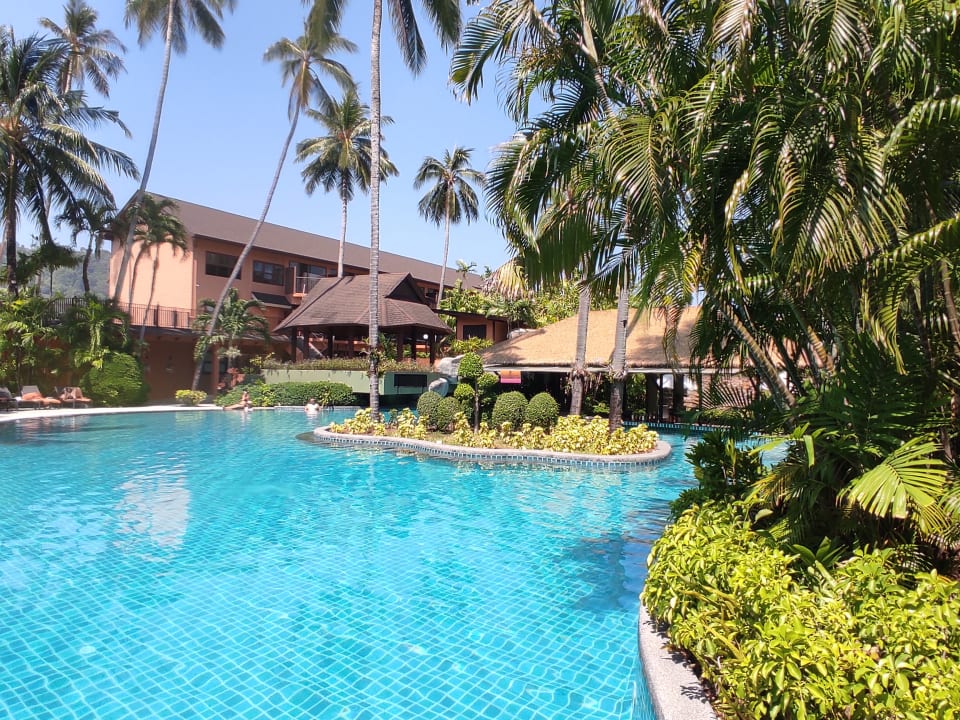 Pool Courtyard by Marriott Phuket, Patong Beach Resort
