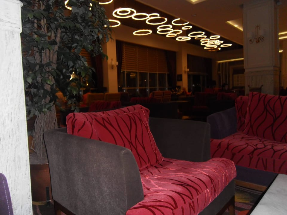 Einrichtung  Hotel Royal Garden Beach