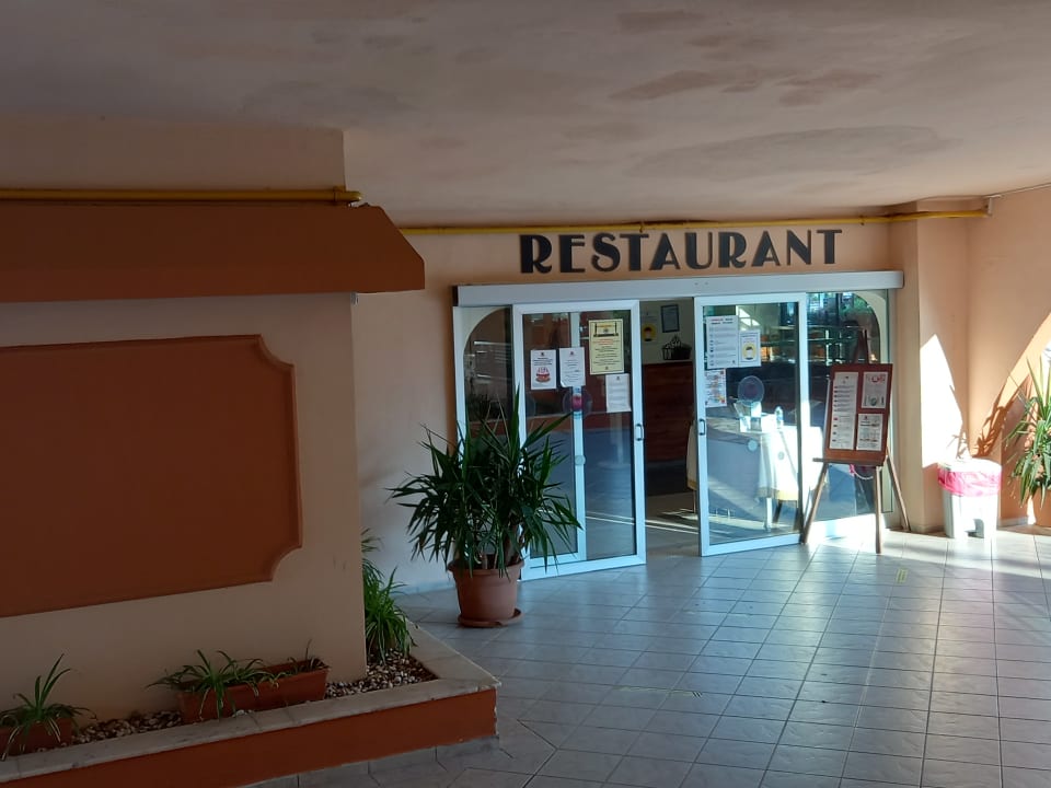 Gastro Club Turtas Beach Hotel