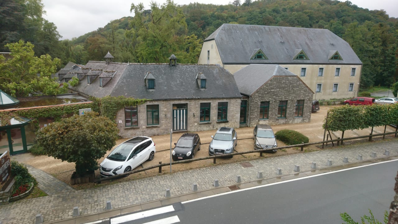 Außenansicht Hotel Les Jardins De La Molignee