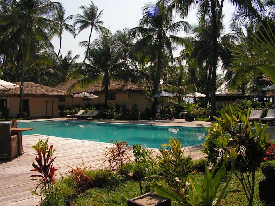 Pool Bayview - the beach resort