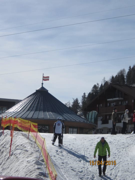 Weg zum Sessellift Gamsleiten 1, direkt hinterm Hotel Hotel Gamsleiten