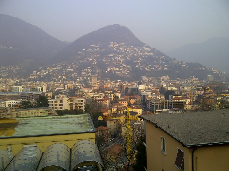 Richtung Lugano und Brè Villa Sassa