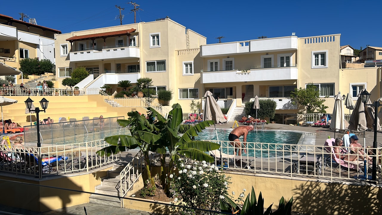 Strand Hotel Alexander House