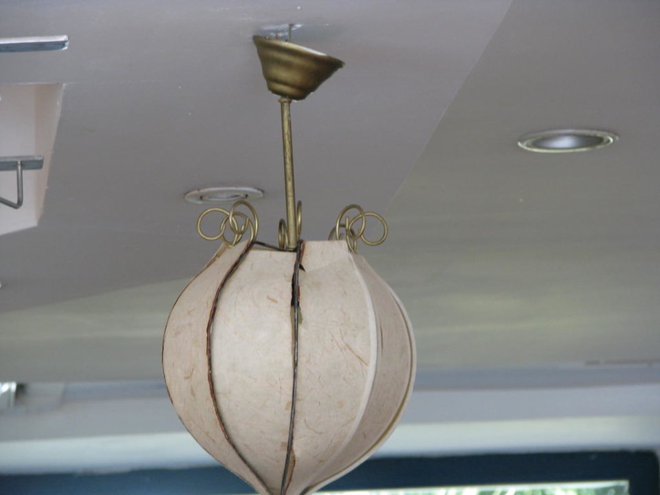 Tulpen Bar Deckenleuchte Le Jardin Resort