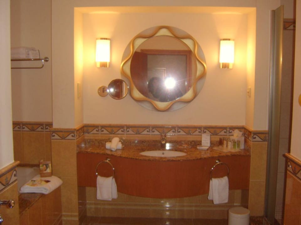 Bad Hotel Le Meridien Al Aqah Beach Resort