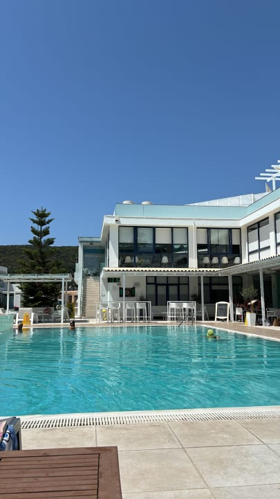 Außenansicht Nasos Hotel & Resort