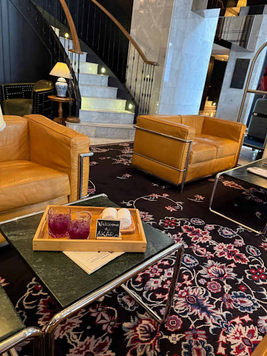 Lobby Akara Hotel