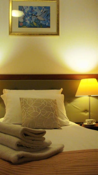 Pokój 1-osobowy 4 Żywioły Falenty Ośrodek Konferencyjno-Szkoleniowy