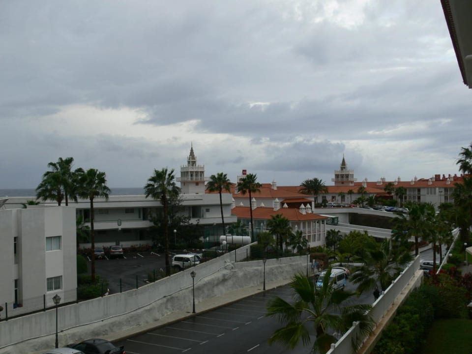 Blick auf das Schwesterhotel Riu Palace Hotel Riu Arecas - Adults only