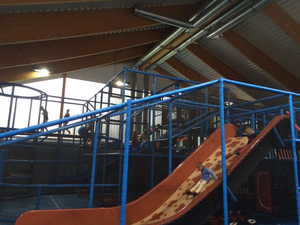 Indoor Spielplatz Klettergerüst Aldiana Club Ampflwang