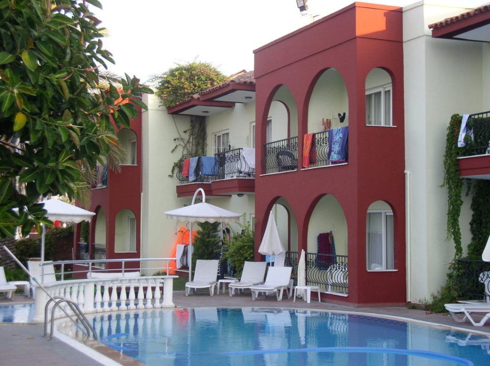 Pool und Hotel - Meerseite Alaaddin Beach - Adults only