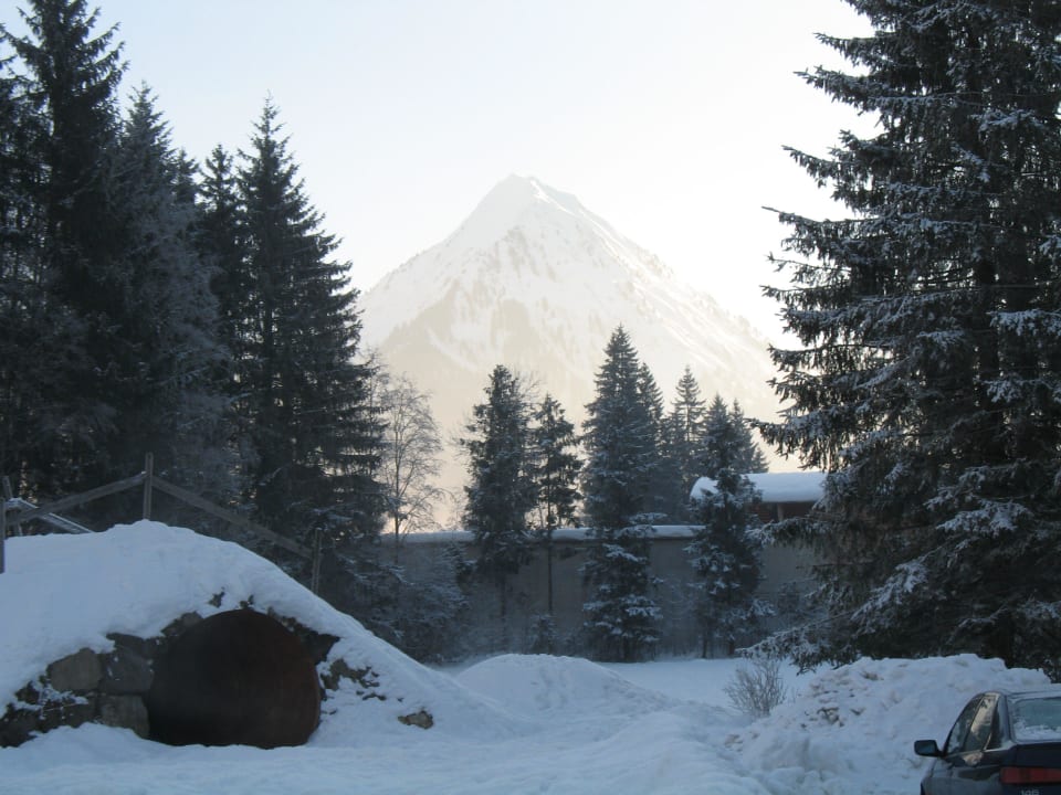 Blick auf den Üntschen Pension & Ferienwohnung Solaria