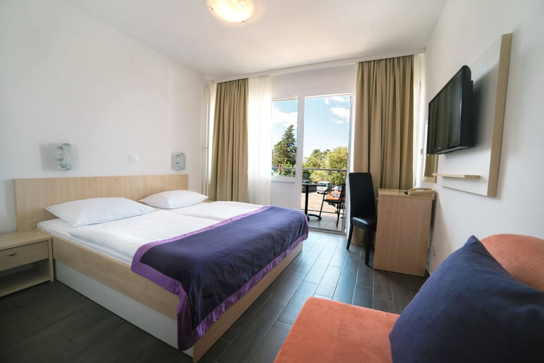 Hotel bedroom Hotel Slaven