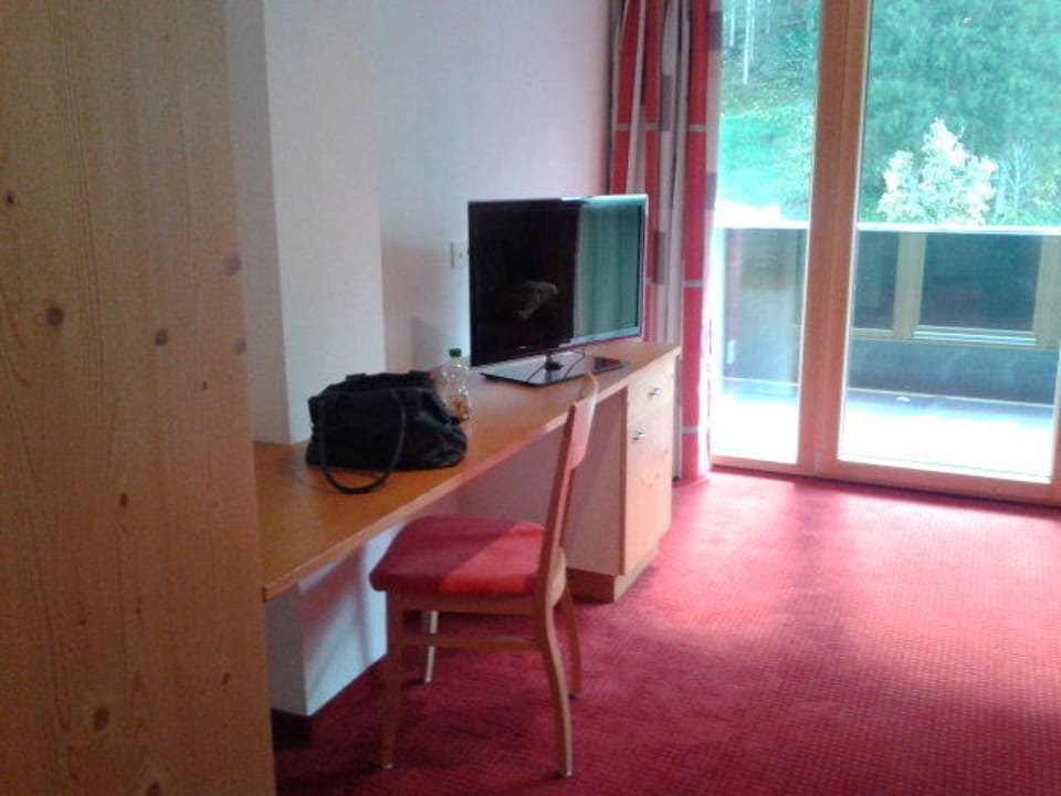 Flat-TV Apart Sportiva