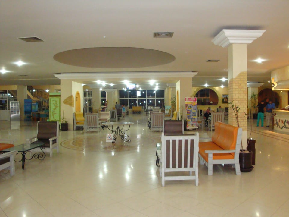 Lobby Houda Golf & Beach Club
