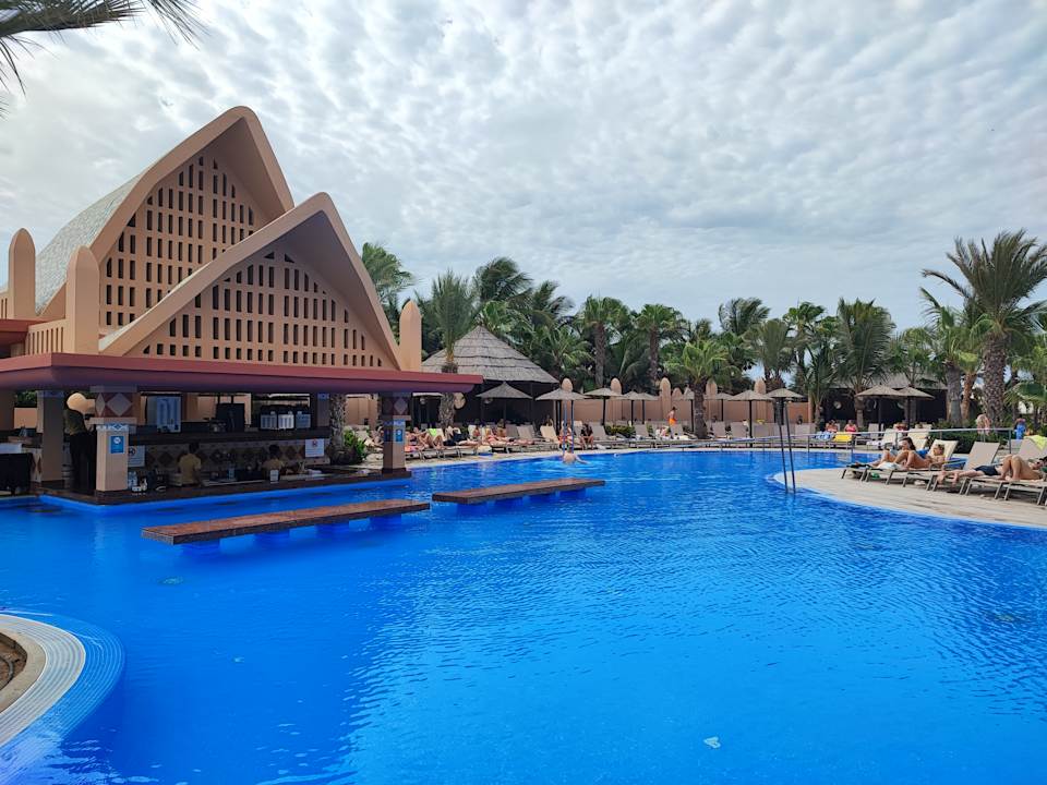 Pool Hotel Riu Palace Santa Maria