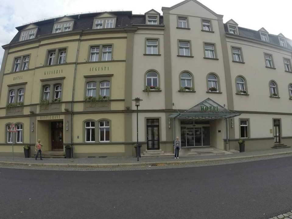 Vorderansicht Hotel Kaiserin Augusta