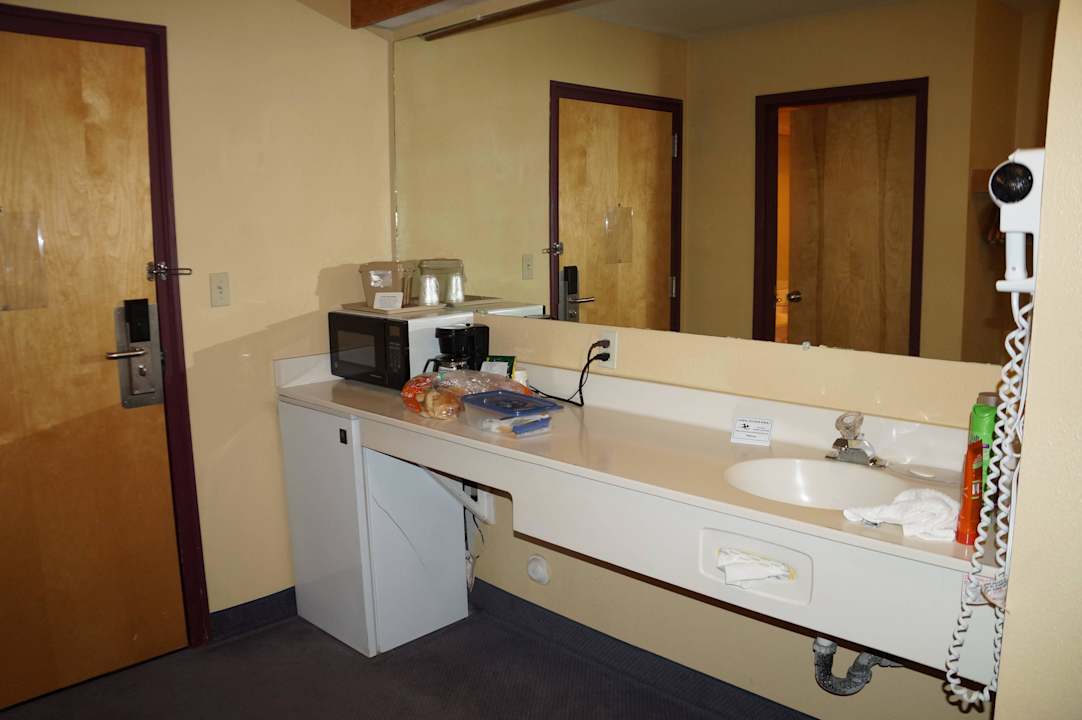 Waschbecken, mit Kühlschrank Rodeway Inn & Suites Blanding