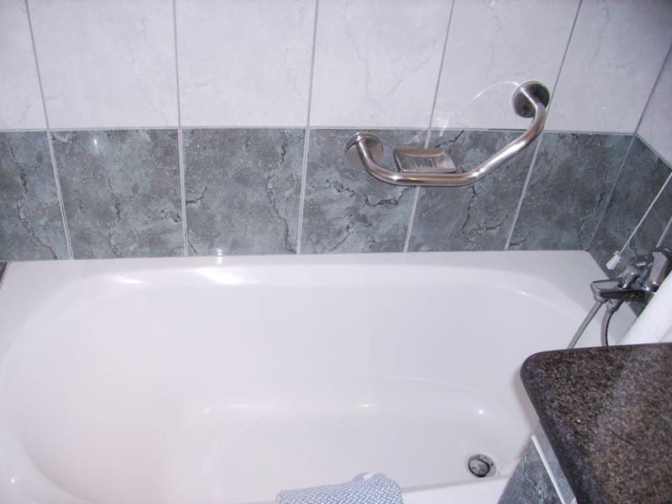 Badezimmer Acharavi Beach Hotel