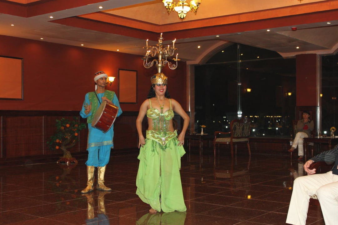 Orientalischer Tanz Three Corners Happy Life Beach Resort
