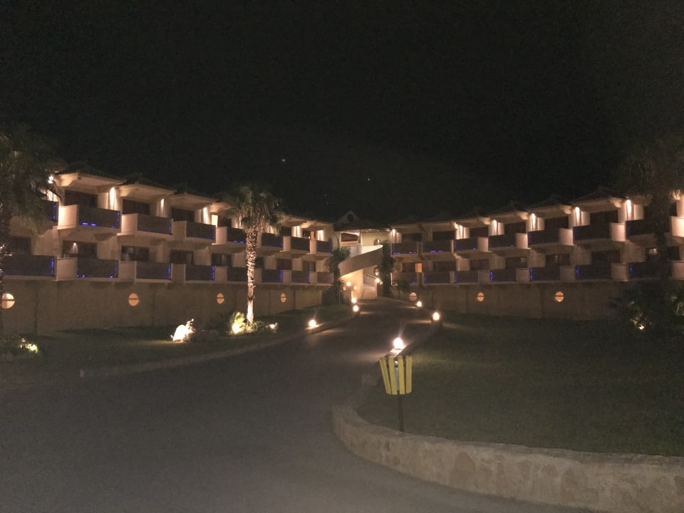 Außenansicht Hotel Kalithea Horizon Royal