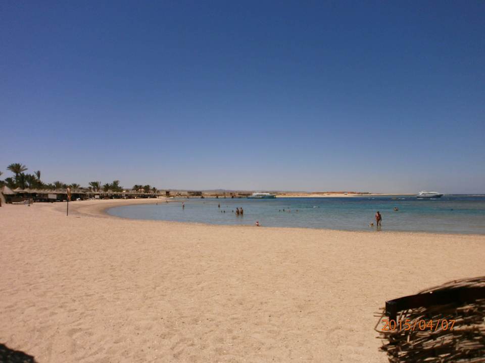 Weißer Strand und Türkises Wasser Pensée Royal Garden Beach Resort