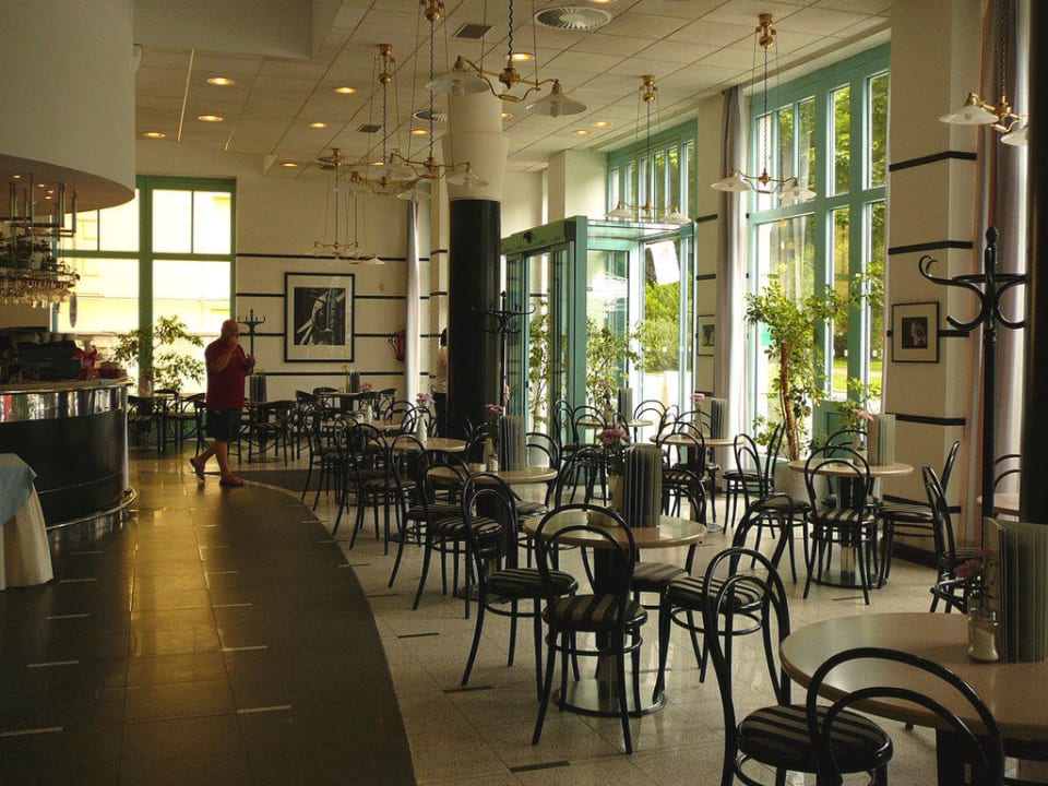 Das schöne Cafe Orea Spa Hotel Cristal