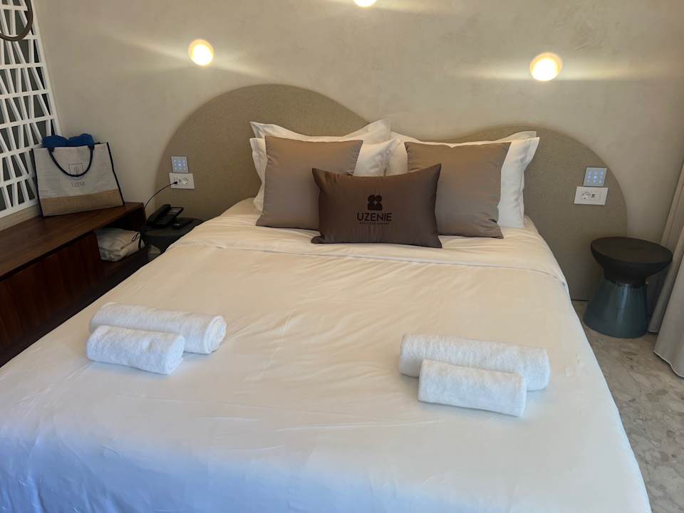 Zimmer Uzenie All Suites Boutique Resort